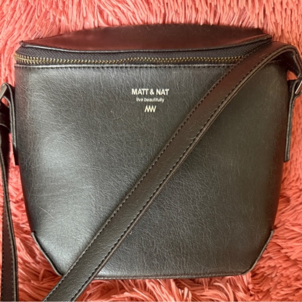 Matt & Nat Dark dark grey Crossbody Bag NWOT Vegan🩶